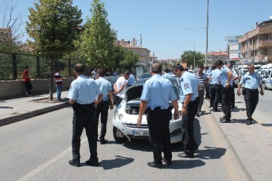 Şüpheli Araç Polisten Üçüncü Kez Kaçamadı