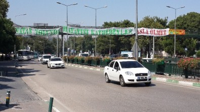 Texas'tan Teröre Pankartlı Tepki