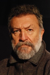 Altın Koza'da 'Saygı Duruşlu' Gösterim Önerisi