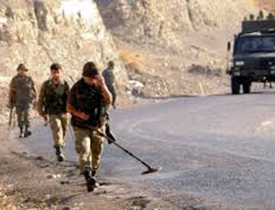 Asker PKK'nın mayın haritasının peşinde