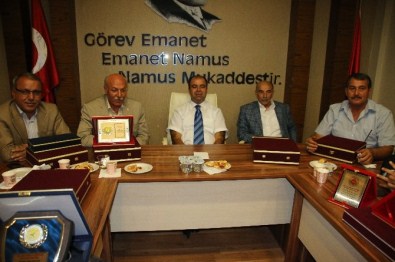 Başkan Çiftçi'den Belediye Çalışanlarına Jest