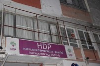 GRUP GENÇ - İskenderun'da HDP Binasının Güzergahı Trafiğe Kapatıldı