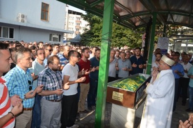 Kaza'da Hayatını Kaybeden Kişi Son Yolculuğuna Uğurlandı