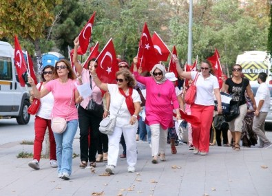 Ankara'da Kadınlar Askerliğe Başvurdu