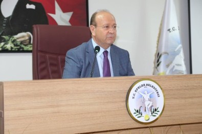 Efeler Belediyesi Türk Bayrağı Dağıtacak