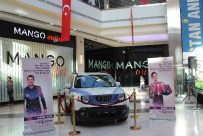 JEEP - Hediye Yağmuru Yarın Nata Vega Outlet'te