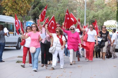 Kadınlar Askerliğe Başvurdu