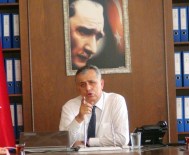 TERÖRE LANET - Kaymakam, Lastik Yakıp Yol Kesen Gençlere Çıldırdı