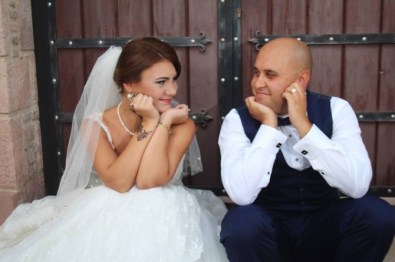 Gelin Ve Damattan Duyarlı Davranış