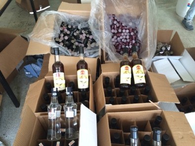 Sahte içkiler piyasaya dağıtılmadan yakalandı