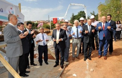 Uşak'ta Yeni İl Sağlık Müdürlüğü Binasının Temeli Atıldı