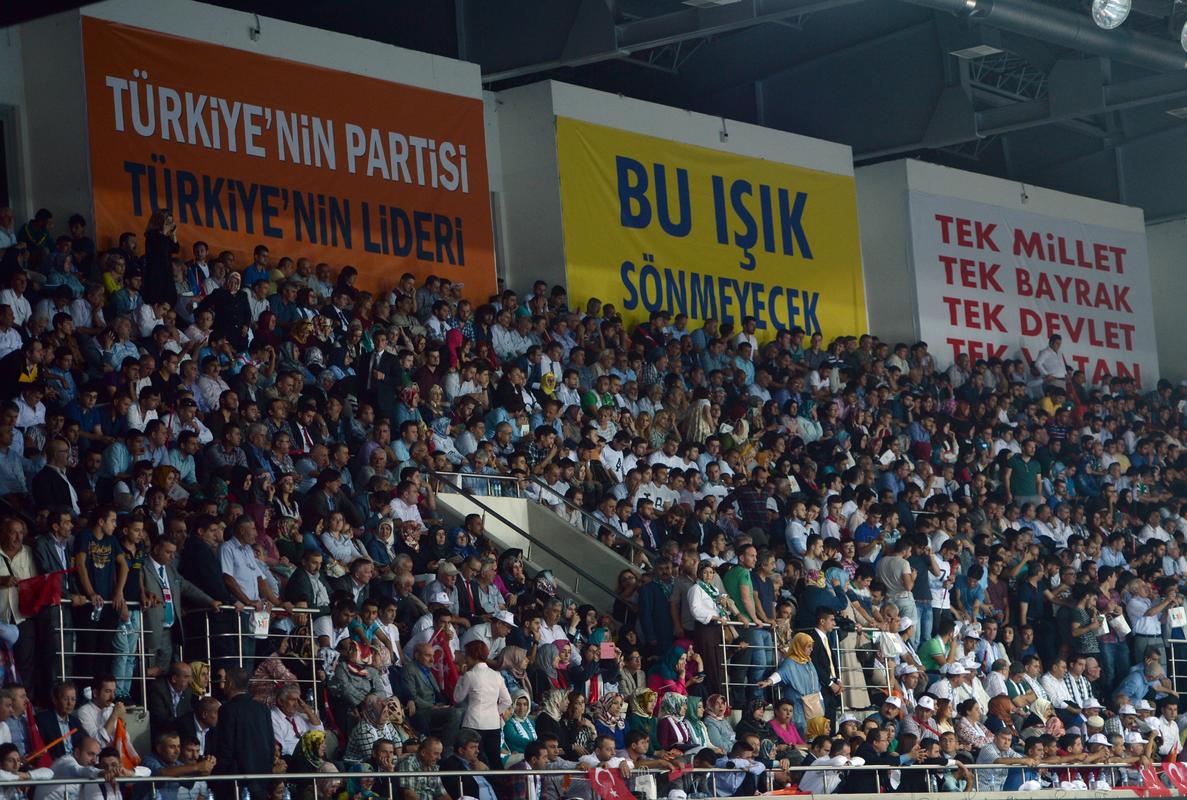 AK Parti'de kongre günü