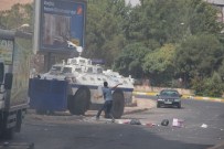 YILMAZ GÜNEY - Diyarbakır'da Olaylar Çıktı