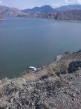 Minibüs Obruk Barajı'na Uçtu Açıklaması 1 Ölü