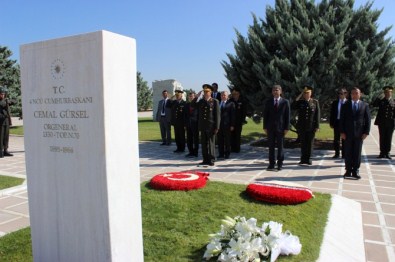 Cemal Gürsel Kabri Başında Anıldı