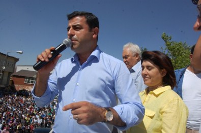 Demirtaş'tan Kürt gençlere çağrı