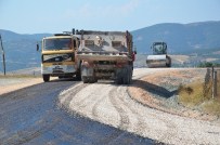 KİLLİK KÖYÜ - Tokat'ta Köy Yollarında Asfalt Çalışması