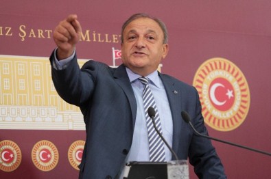 Vural Açıklaması 'Davutoğlu'nun Dertleşebileceği Kimse Yok'