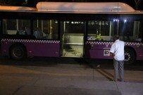 Beyoğlu'nda Yolcu Otobüsüne Molotoflu Saldırı