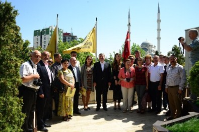 Moldovalı Gazeteciler Başkan Akyürek'i Ziyaret Etti