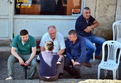 Şehit Polisin Baba Ocağına Ateş Düştü