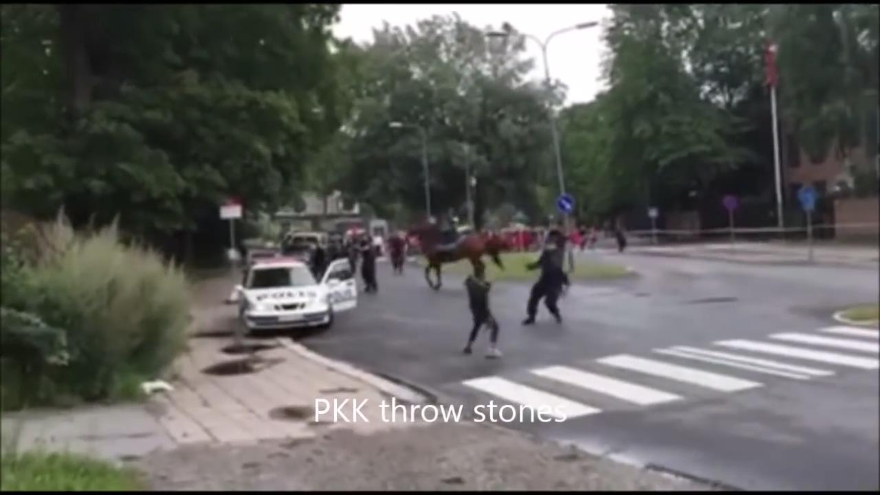 İsveç'te PKK'lılar polisle çatıştı