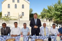 OTOBÜS SEFERLERİ - Çarmuzu Mahallesi'nden, Başkan Çakır'a Teşekkür Yemeği