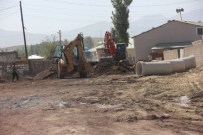 ÖZALP BELEDİYESİ - Özalp Belediyesi'nin Yol Yapım Çalışmaları
