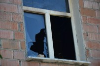 SÜLEYMAN ŞIMŞEK - Silvan'da Bir Ev Uzun Namlulu Silahlarla Tarandı