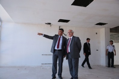 Vali Tuna İnşaatı Devam Eden Spor Tesislerini İnceledi