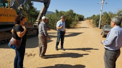 Alaşehir Belediyesi Mahallelerdeki Sorunları Yerinde İnceliyor