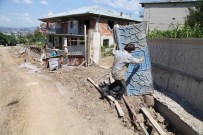 KULLAR - Başiskele'de Perde Duvarlarla Güvenli Yollar