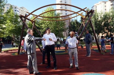 Başkan Palancıoğlu'ndan Çocuklara Yeni Nesil Oyun Grubu Hediyesi