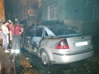 Diyarbakır'da Park Halindeki Bir Otomobil Benzin Dökülerek Ateşe Verildi