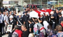 Elazığlı Şehit Polis Son Yolculuğuna Uğurlandı
