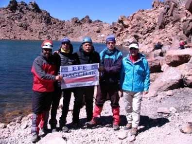 İzmirli Dağcılar İran Dağlarına Tırmandı