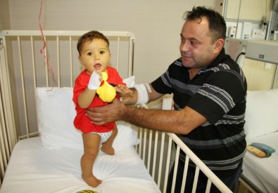 Poyraz Bebek Mavi Işıktan Kurtuldu