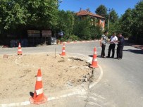 SALTUKOVA - Trafiğe Kavşaklı Çözüm