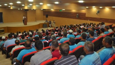 Belediyesi Çalışanları Yeni Hizmet Binasında Bayramlaştı