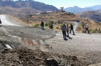 DURANKAYA - Durankaya'daki Patlamada Tahrip Olan Yol Onarıldı