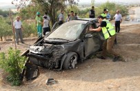 KİRALIK OTOMOBİL - Otomobil Yayaların Arasına Daldı Açıklaması 3 Ölü, 2 Yaralı