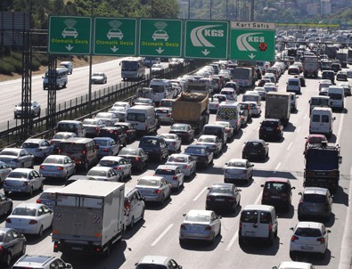 TEM'de bayram yoğunluğu başladı