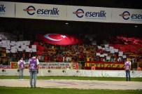 Malatya İnönü Stadı'nda Kırmızı-Beyaz Şov
