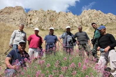 Oltulu Doğa Severler Gaziler İçin Yürüdü