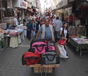 ŞEKER TADINDA - Piyasada Okul Ve Bayram Bereketi