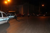 Yolcu Minibüsü Binaya Çarparak Aşağı Uçtu Açıklaması 2 Yaralı