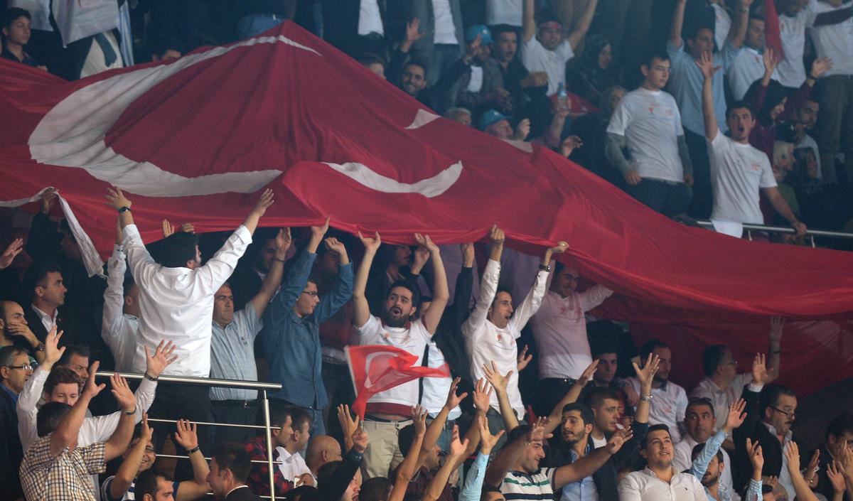 AK Parti seçim şarkısı ilk kez dinletildi