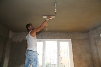 ÖLÜM TEHLİKESİ - Buca'da İhtiyaç Sahibi Aileye Belediyeden Yardım Eli