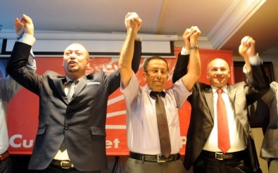 CHP Uşak Teşkilatı, Ali Erdoğan'ı Bağrına Bastı