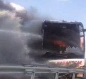 Elazığ'da Yolcu Otobüsü Yandı